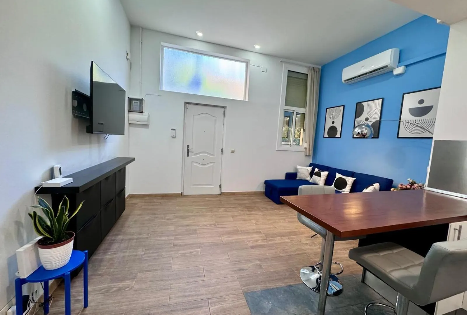 Pamis Apartament Sants, Barcelona 0*,  Espanha